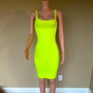 Zara Neon Lime Mini Dress. Size S. Great Fit & Stretch